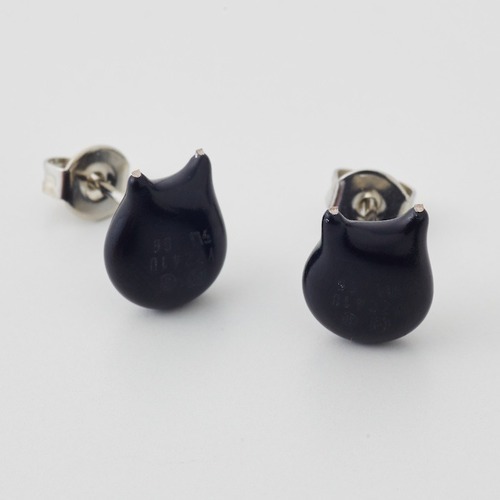 コンデンサ 黒猫ピアス
