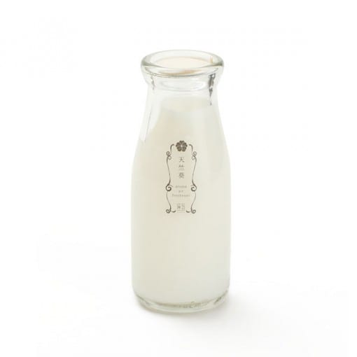 牛乳瓶に入った消臭芳香剤