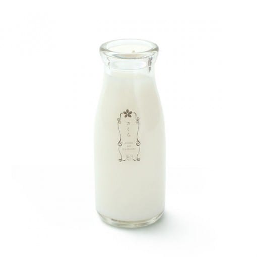 牛乳瓶に入った消臭芳香剤