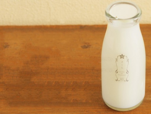 牛乳瓶に入った消臭芳香剤