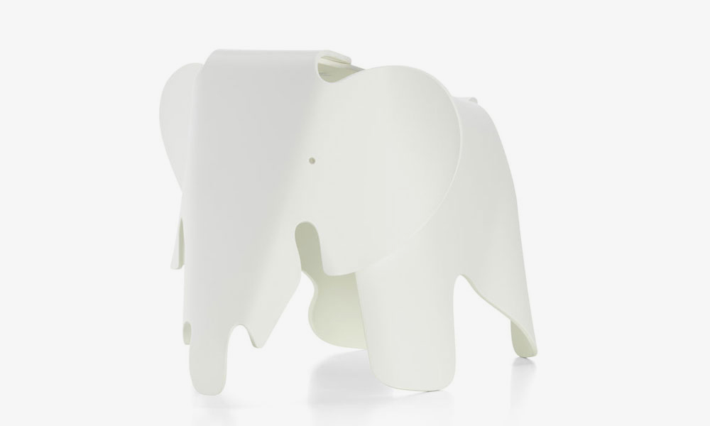 ゾウに座るんだゾウ – vitra（ヴィトラ）Eames Elephant（イームズ