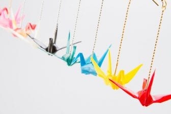 おりがみピアス orizuru