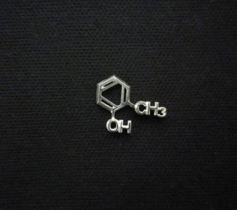 化学式ピアス（構造式デザインピアス）