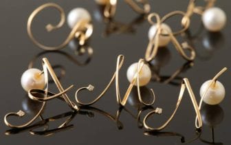 HULL KELLY　Letter イニシャルピアス