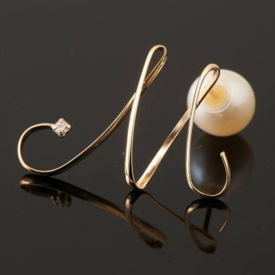 HULL KELLY Letter イニシャルピアス