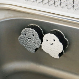 ペタッ！と貼りつくスポンジ おばけ