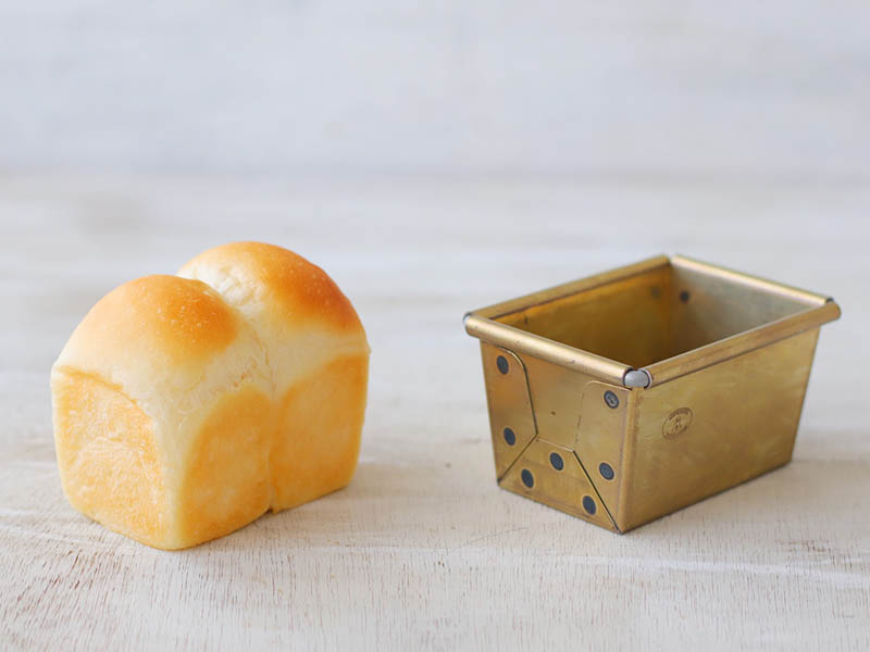 小さい型でたくさん焼きたい – 松永製作所 黄金ミニ食パン型 – もらくらし